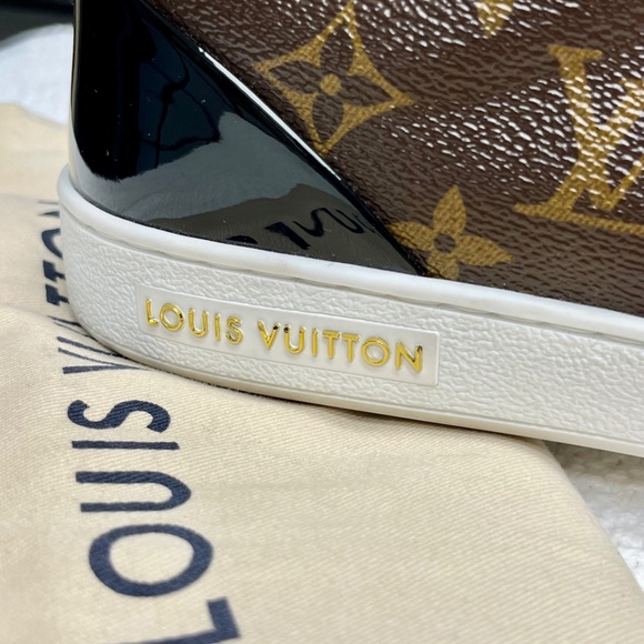 LV Frontrow Sneaker (like new) - Picture 5 of 8